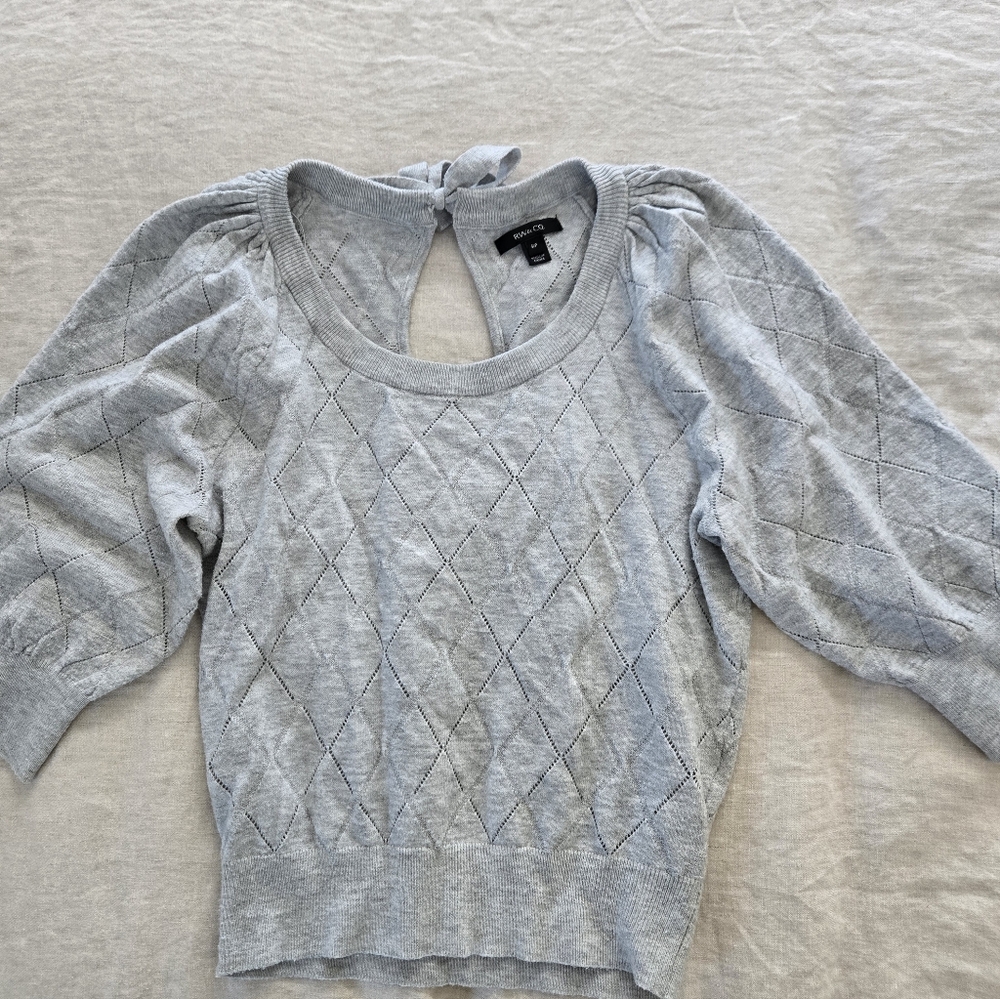 RW&CO. Soft Gray Knit Top with Bow Detail, Size Small